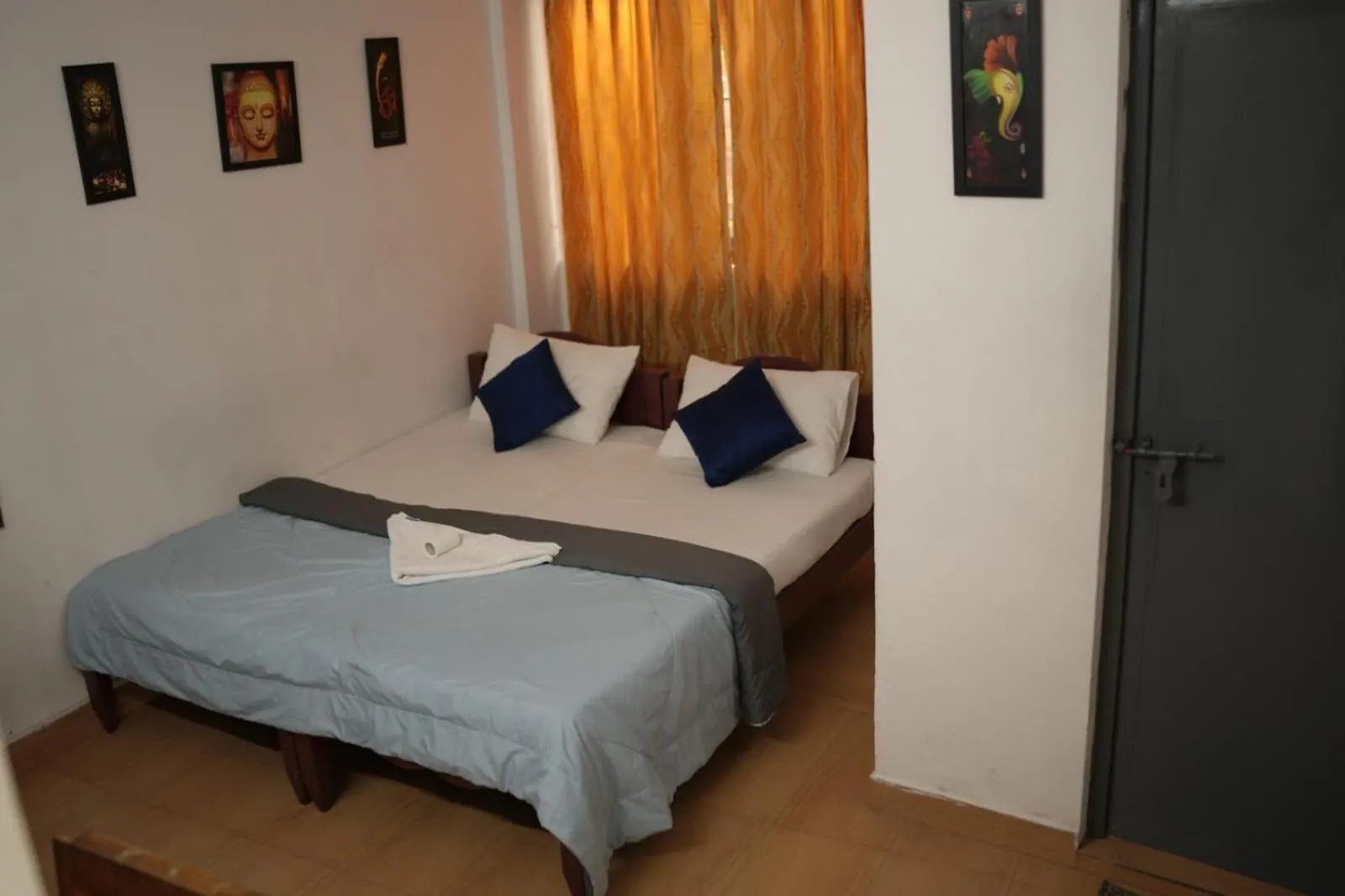 Xhostel Hostel Kochi