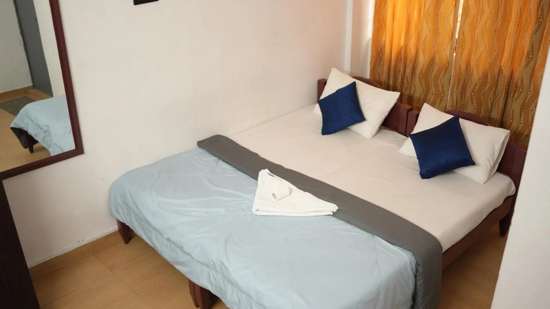 Xhostel Hostel Kochi